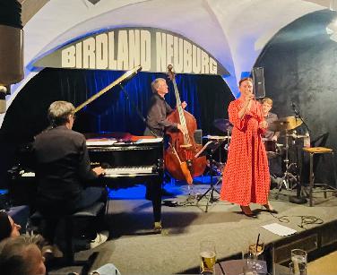 Annette von Eichel und Band im Birdland ND 