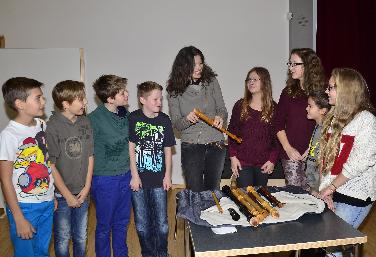 Blockflötenvirtuosin Dorothee Oberlinger in Lentinger Schule